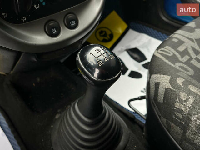 Синий Форд КА, объемом двигателя 1.3 л и пробегом 255 тыс. км за 2999 $, фото 13 на Automoto.ua