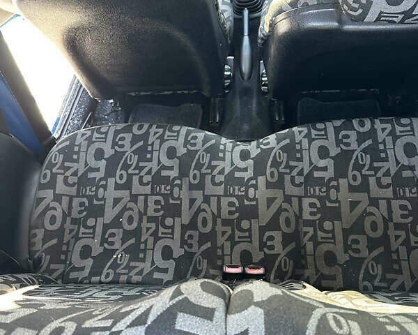 Синий Форд КА, объемом двигателя 1.3 л и пробегом 255 тыс. км за 3300 $, фото 10 на Automoto.ua