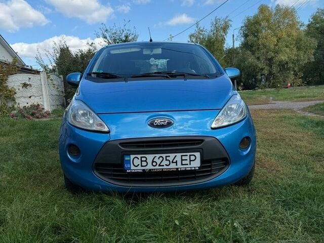 Синий Форд КА, объемом двигателя 1.2 л и пробегом 150 тыс. км за 3600 $, фото 1 на Automoto.ua