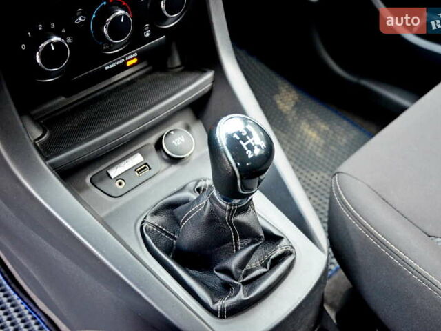 Синій Форд КА, об'ємом двигуна 1.2 л та пробігом 185 тис. км за 7700 $, фото 16 на Automoto.ua