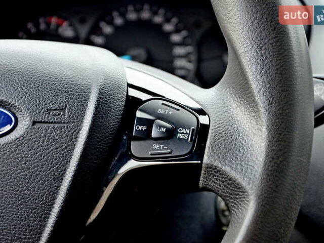 Синій Форд КА, об'ємом двигуна 1.2 л та пробігом 185 тис. км за 7700 $, фото 13 на Automoto.ua