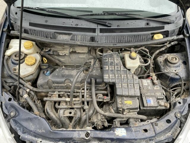 Синій Форд КА, об'ємом двигуна 1.3 л та пробігом 195 тис. км за 2050 $, фото 8 на Automoto.ua