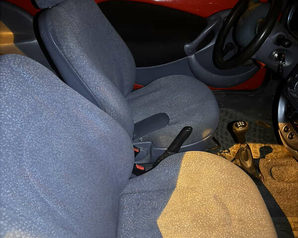 Оранжевый Форд КА, объемом двигателя 1.3 л и пробегом 71 тыс. км за 800 $, фото 4 на Automoto.ua