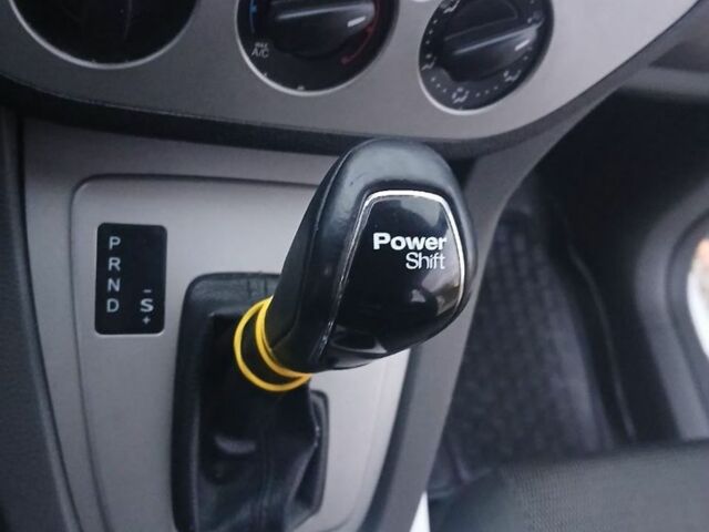 Форд Куга 2012 в Львове на Automoto.ua Белый Форд Куга, объемом двигателя 2 л и пробегом 200 тыс. км за 11000 $, фото 7 на Automoto.ua