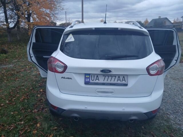 Форд Куга 2012 в Львове на Automoto.ua Белый Форд Куга, объемом двигателя 2 л и пробегом 200 тыс. км за 11000 $, фото 1 на Automoto.ua