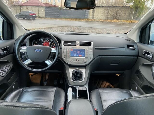 Белый Форд Куга, объемом двигателя 2 л и пробегом 260 тыс. км за 6151 $, фото 5 на Automoto.ua