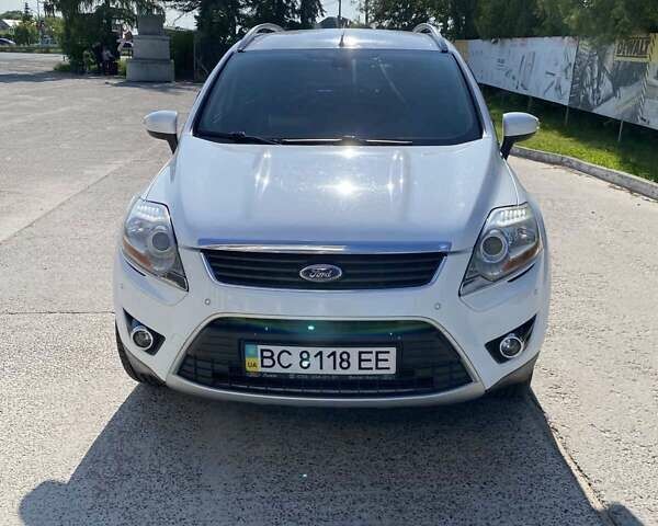 Белый Форд Куга, объемом двигателя 2.52 л и пробегом 208 тыс. км за 11500 $, фото 1 на Automoto.ua