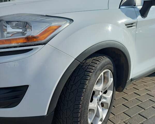 Білий Форд Куга, об'ємом двигуна 2.52 л та пробігом 225 тис. км за 9900 $, фото 11 на Automoto.ua