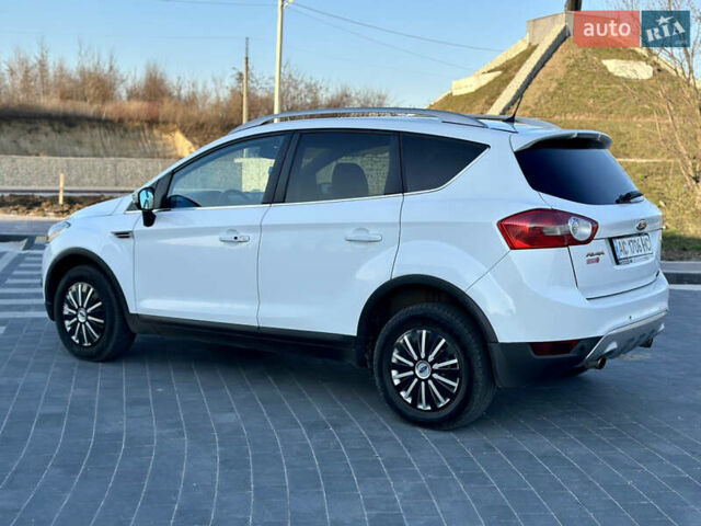 Білий Форд Куга, об'ємом двигуна 2 л та пробігом 300 тис. км за 12300 $, фото 8 на Automoto.ua