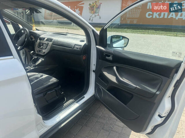 Белый Форд Куга, объемом двигателя 2 л и пробегом 322 тыс. км за 9250 $, фото 15 на Automoto.ua