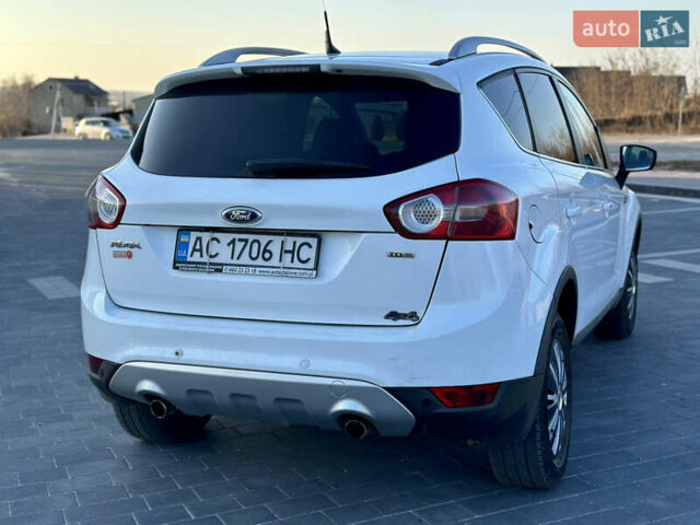 Білий Форд Куга, об'ємом двигуна 2 л та пробігом 300 тис. км за 12300 $, фото 5 на Automoto.ua
