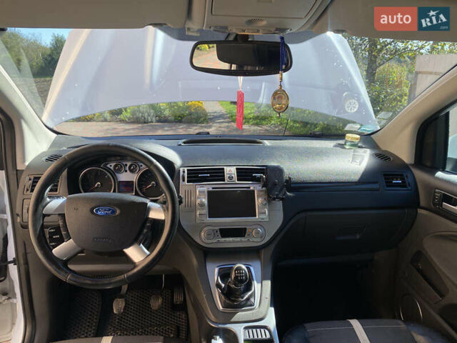 Білий Форд Куга, об'ємом двигуна 2 л та пробігом 245 тис. км за 9100 $, фото 6 на Automoto.ua
