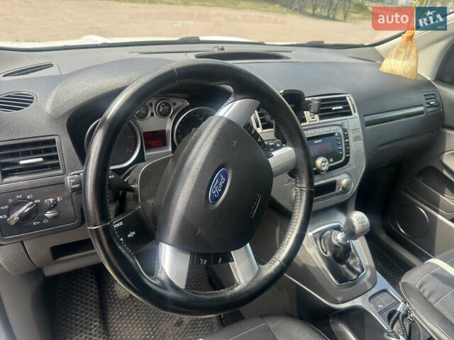 Білий Форд Куга, об'ємом двигуна 2 л та пробігом 221 тис. км за 8900 $, фото 13 на Automoto.ua