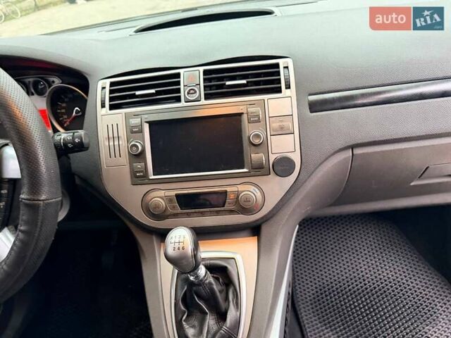 Белый Форд Куга, объемом двигателя 2 л и пробегом 227 тыс. км за 9000 $, фото 12 на Automoto.ua