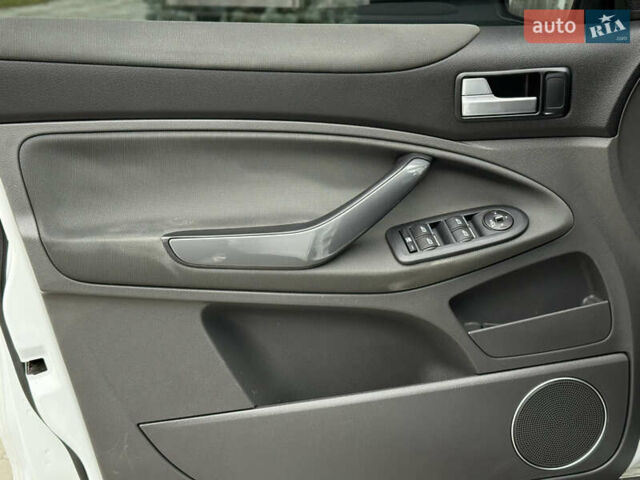 Білий Форд Куга, об'ємом двигуна 2 л та пробігом 228 тис. км за 9800 $, фото 13 на Automoto.ua