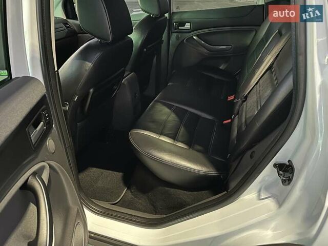 Белый Форд Куга, объемом двигателя 2.52 л и пробегом 60 тыс. км за 12200 $, фото 52 на Automoto.ua