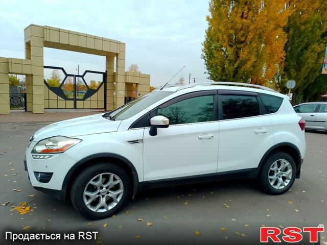 Форд Куга 2010 в Миргороде на Automoto.ua Белый Форд Куга, объемом двигателя 2 л и пробегом 207 тыс. км за 9999 $, фото 1 на Automoto.ua