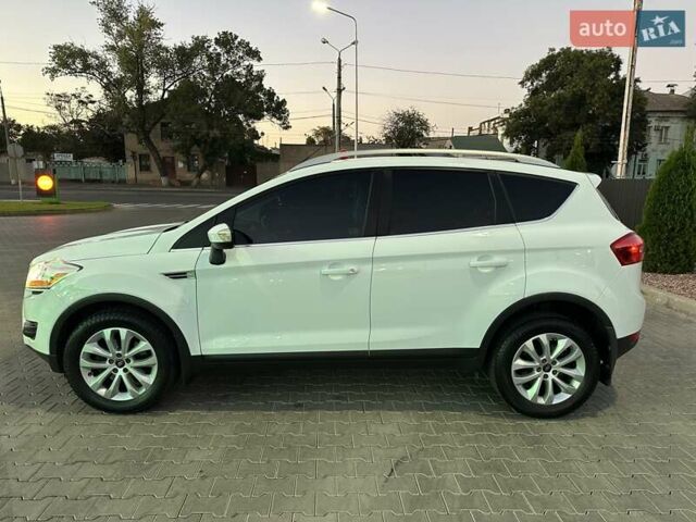 Белый Форд Куга, объемом двигателя 2.52 л и пробегом 60 тыс. км за 12200 $, фото 10 на Automoto.ua