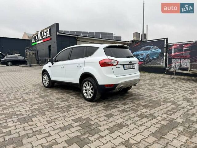 Белый Форд Куга, объемом двигателя 2 л и пробегом 227 тыс. км за 9000 $, фото 3 на Automoto.ua