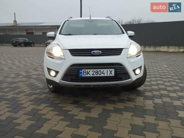 Білий Форд Куга, об'ємом двигуна 2 л та пробігом 347 тис. км за 9499 $, фото 7 на Automoto.ua
