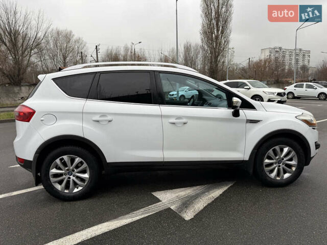 Белый Форд Куга, объемом двигателя 2.52 л и пробегом 169 тыс. км за 9399 $, фото 7 на Automoto.ua