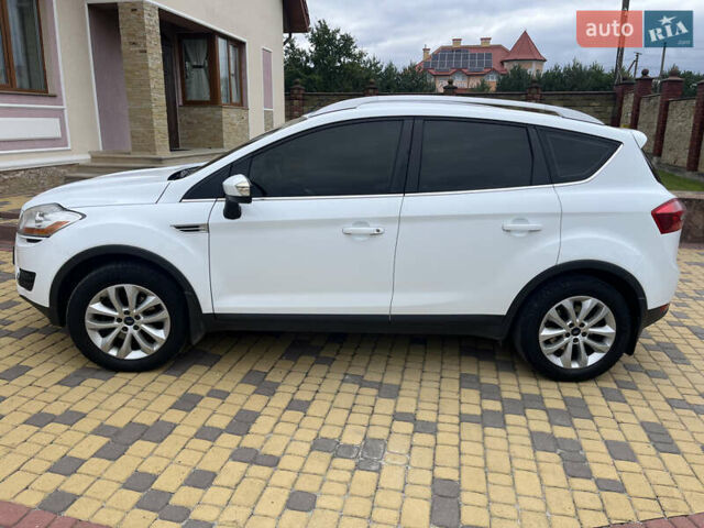 Білий Форд Куга, об'ємом двигуна 2.52 л та пробігом 137 тис. км за 11800 $, фото 2 на Automoto.ua