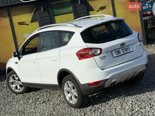 Білий Форд Куга, об'ємом двигуна 2 л та пробігом 299 тис. км за 8999 $, фото 14 на Automoto.ua