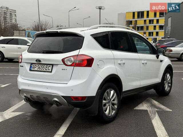 Белый Форд Куга, объемом двигателя 2.52 л и пробегом 169 тыс. км за 9399 $, фото 6 на Automoto.ua