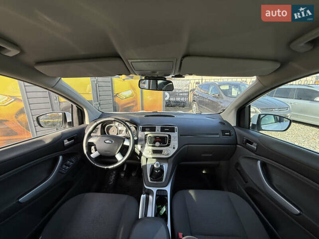 Білий Форд Куга, об'ємом двигуна 2 л та пробігом 299 тис. км за 8999 $, фото 4 на Automoto.ua