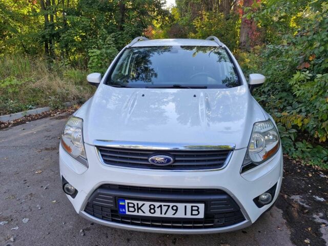 Білий Форд Куга, об'ємом двигуна 2 л та пробігом 214 тис. км за 10800 $, фото 1 на Automoto.ua