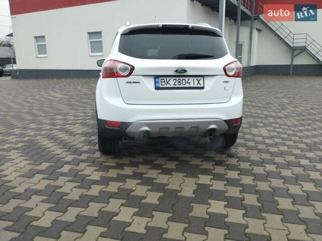 Білий Форд Куга, об'ємом двигуна 2 л та пробігом 347 тис. км за 9499 $, фото 3 на Automoto.ua