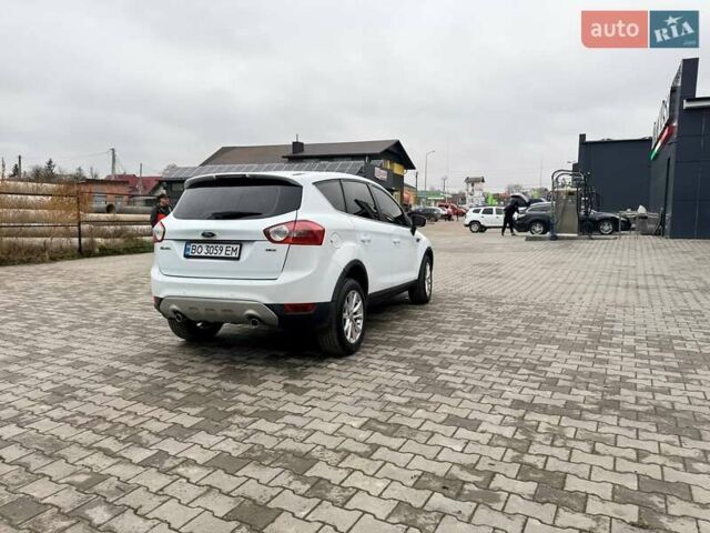 Белый Форд Куга, объемом двигателя 2 л и пробегом 227 тыс. км за 9000 $, фото 2 на Automoto.ua
