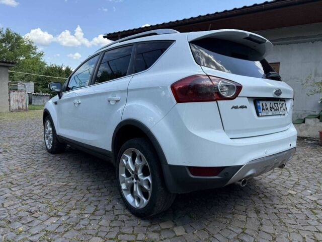 Белый Форд Куга, объемом двигателя 2 л и пробегом 277 тыс. км за 9100 $, фото 4 на Automoto.ua