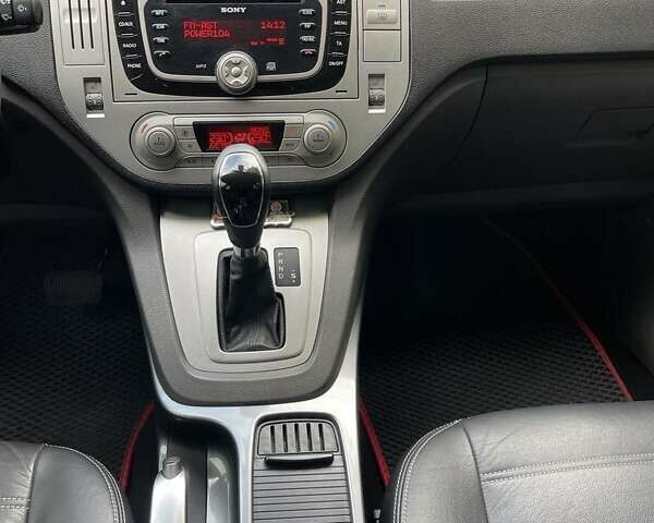 Белый Форд Куга, объемом двигателя 2 л и пробегом 225 тыс. км за 9900 $, фото 19 на Automoto.ua