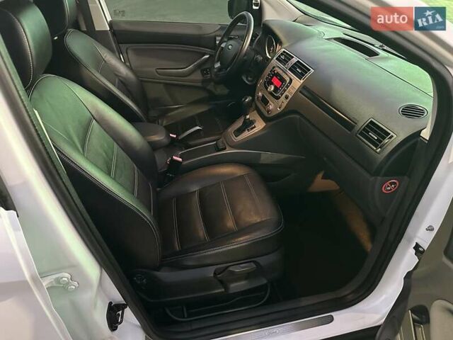 Белый Форд Куга, объемом двигателя 2.52 л и пробегом 60 тыс. км за 12200 $, фото 45 на Automoto.ua