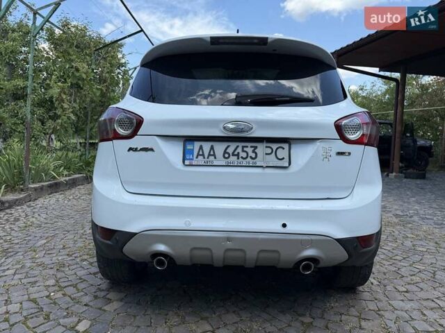 Белый Форд Куга, объемом двигателя 2 л и пробегом 277 тыс. км за 8990 $, фото 13 на Automoto.ua
