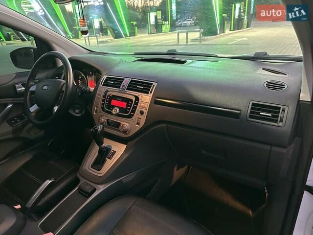 Белый Форд Куга, объемом двигателя 2.52 л и пробегом 60 тыс. км за 12200 $, фото 47 на Automoto.ua