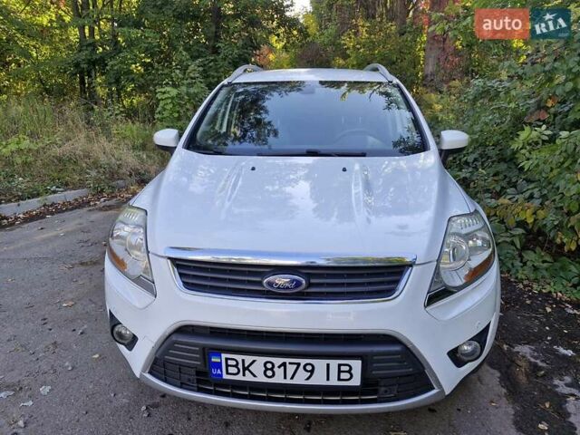Форд Куга 2010 в Киеве на Automoto.ua Белый Форд Куга, объемом двигателя 2 л и пробегом 213 тыс. км за 10900 $, фото 2 на Automoto.ua