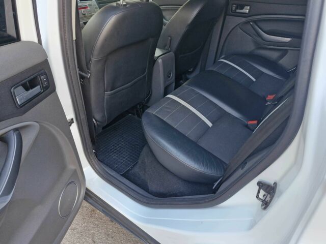 Білий Форд Куга, об'ємом двигуна 2 л та пробігом 214 тис. км за 10800 $, фото 11 на Automoto.ua