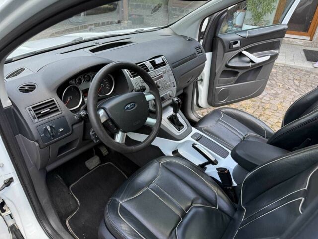 Белый Форд Куга, объемом двигателя 2 л и пробегом 277 тыс. км за 9100 $, фото 13 на Automoto.ua