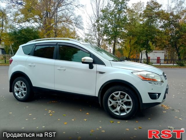 Форд Куга 2010 в Миргороде на Automoto.ua Белый Форд Куга, объемом двигателя 2 л и пробегом 207 тыс. км за 9999 $, фото 2 на Automoto.ua