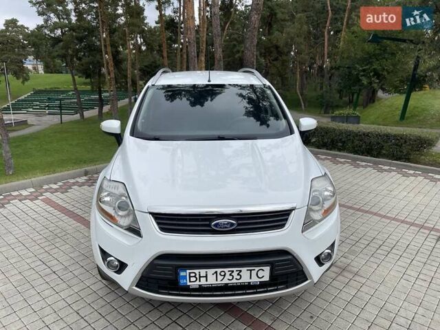 Белый Форд Куга, объемом двигателя 2 л и пробегом 225 тыс. км за 9900 $, фото 9 на Automoto.ua
