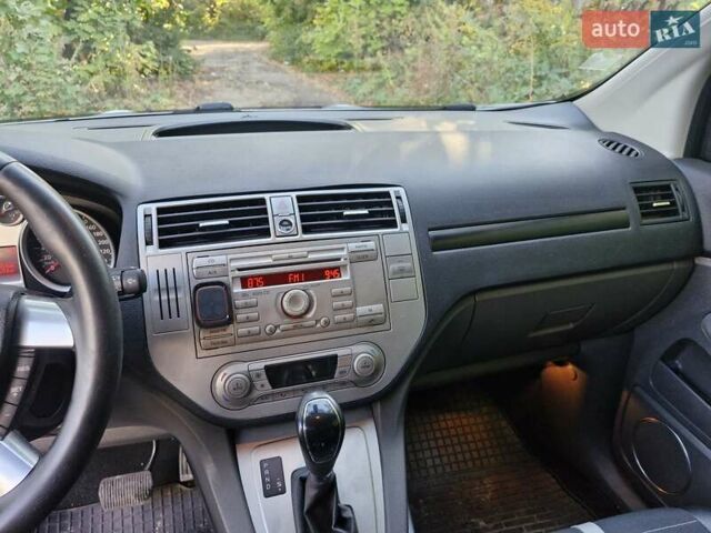 Форд Куга 2010 в Киеве на Automoto.ua Белый Форд Куга, объемом двигателя 2 л и пробегом 213 тыс. км за 10900 $, фото 11 на Automoto.ua