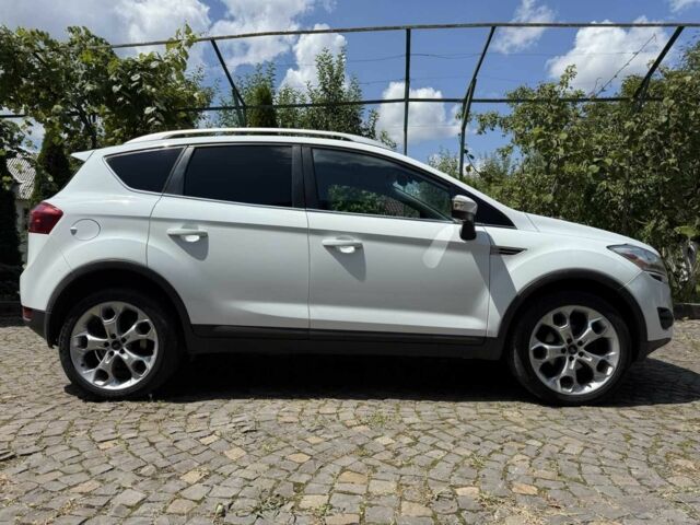 Белый Форд Куга, объемом двигателя 2 л и пробегом 277 тыс. км за 9100 $, фото 5 на Automoto.ua