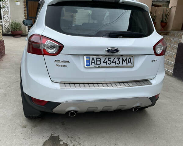 Белый Форд Куга, объемом двигателя 2.52 л и пробегом 112 тыс. км за 10700 $, фото 3 на Automoto.ua