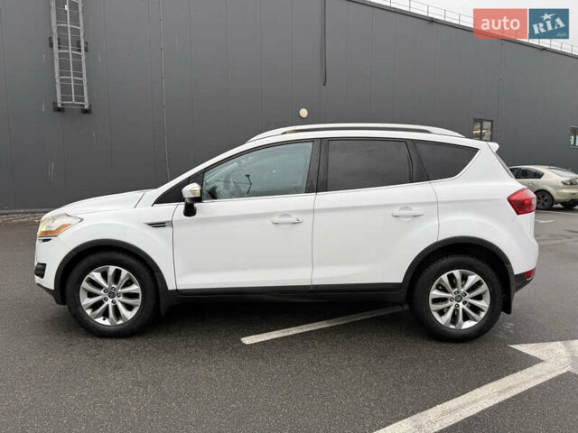 Белый Форд Куга, объемом двигателя 2.52 л и пробегом 169 тыс. км за 9399 $, фото 2 на Automoto.ua