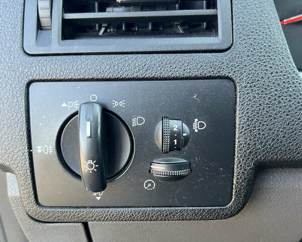 Белый Форд Куга, объемом двигателя 2.52 л и пробегом 190 тыс. км за 10900 $, фото 21 на Automoto.ua