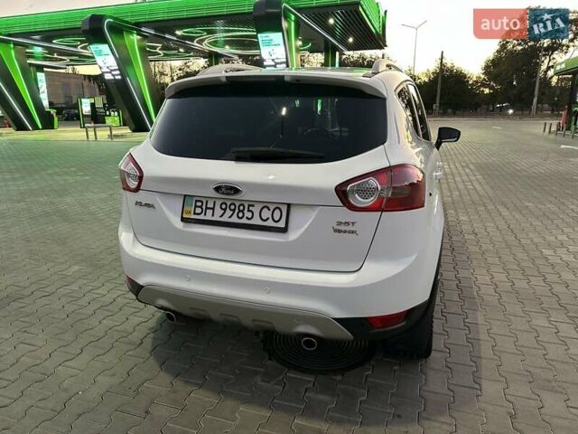 Белый Форд Куга, объемом двигателя 2.52 л и пробегом 60 тыс. км за 12200 $, фото 13 на Automoto.ua