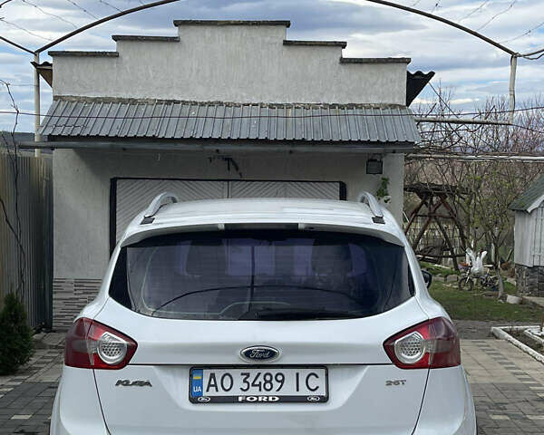 Белый Форд Куга, объемом двигателя 2.52 л и пробегом 225 тыс. км за 8950 $, фото 4 на Automoto.ua