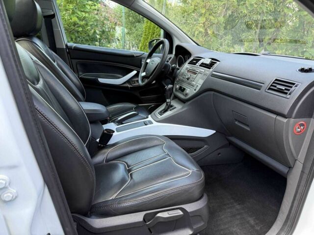 Белый Форд Куга, объемом двигателя 2 л и пробегом 277 тыс. км за 9100 $, фото 15 на Automoto.ua